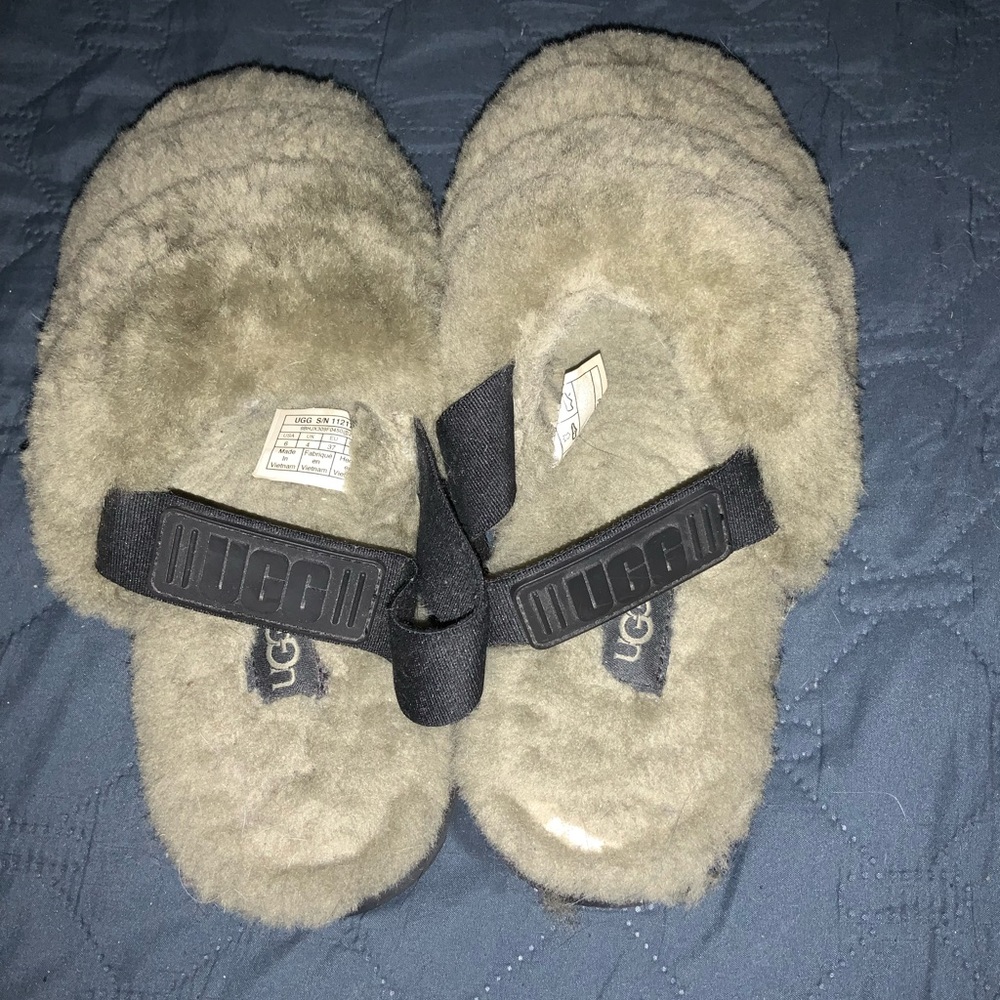Ugg fluff yeah clogs.